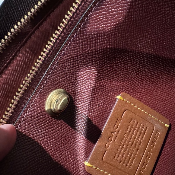 Coach Small Purse - Picture 3 of 6